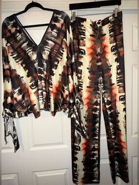 Plus Size Grown Sexy Woman 2 piece Abstract Watercolor Print Top & Pants Set